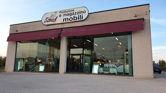 Sede ed esposizione Sonia mobili
