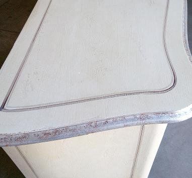 Credenza laccata 2 porte e 5 cassetti (bianca/argento filetto di immagine 3