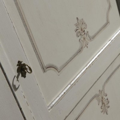 Dispensa laccata decorata immagine 1