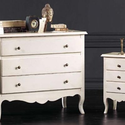 Comò e comodino laccato immagine 1