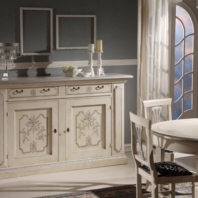 Credenza laccata decorata con segreto immagine 1