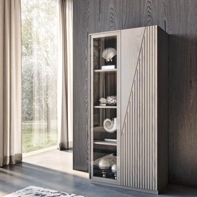 Vetrina frassino immagine 1