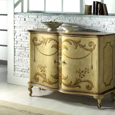 Credenza laccata 2 porte sagomate immagine 1