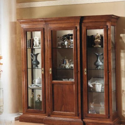 Vetrina 3 porte immagine 1